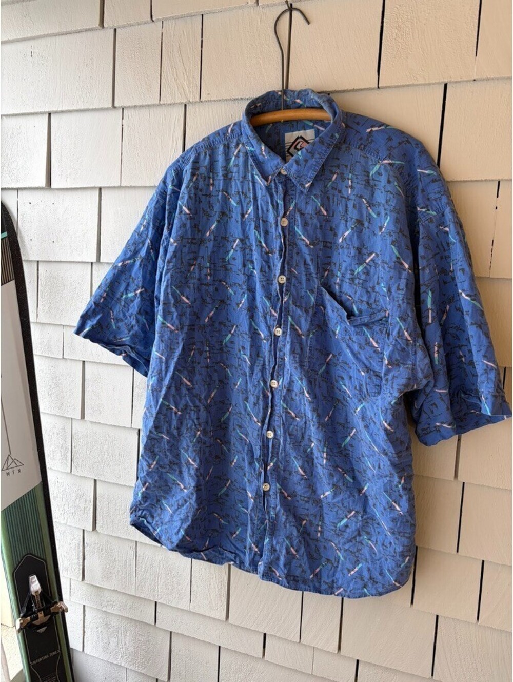 VTG Santana Abstract AOP Button Up L/XL Blue Memphis Pattern